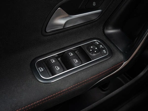 Седан Mercedes-benz CLA-класс 2021 года, 3050000 рублей, Краснодар