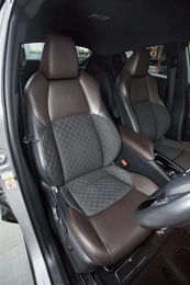 Внедорожник Toyota C-HR 2019 года, 2170000 рублей, Красноярск