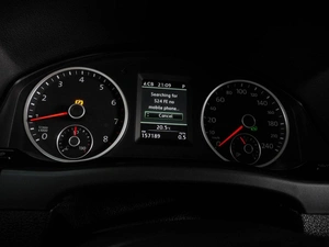 Внедорожник Volkswagen Tiguan 2013 года, 1409000 рублей, Воронеж