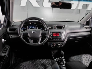 Седан Kia Rio 2013 года, 819000 рублей, Тюмень