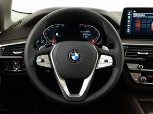 Седан BMW 5 серия 2022 года, 5449999 рублей, Москва