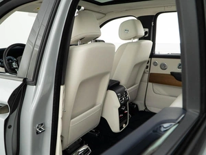 Внедорожник Rolls-Royce Cullinan 2019 года, 33000077 рублей, Москва