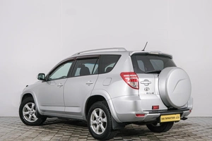 Внедорожник Toyota RAV4 2010 года, 1479000 рублей, Красноярск
