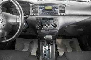 Хетчбэк Toyota Corolla 2006 года, 649000 рублей, Барнаул