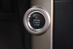 Внедорожник Toyota Land Cruiser Prado 2013 года, 2929000 рублей, Омск