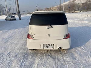 Минивэн Toyota bB 2007 года, 750000 рублей, Красноярск