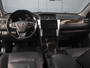 Седан Toyota Camry 2014 года, 1690000 рублей, Омск