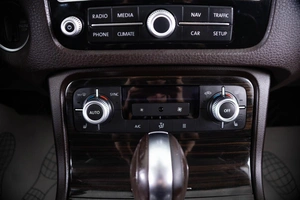 Внедорожник Volkswagen Touareg 2015 года, 3200000 рублей, Пермь