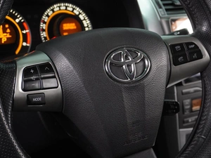 Седан Toyota Corolla 2011 года, 1199000 рублей, Воронеж