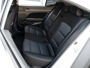 Седан Hyundai Elantra 2018 года, 1660000 рублей, Краснодар