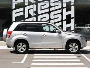 Внедорожник Suzuki Grand Vitara 2011 года, 1069000 рублей, Волгоград