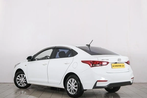 Седан Hyundai Solaris 2018 года, 1259000 рублей, Красноярск