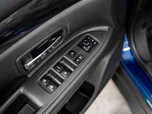 Внедорожник Mitsubishi Outlander 2015 года, 1800000 рублей, Красноярск