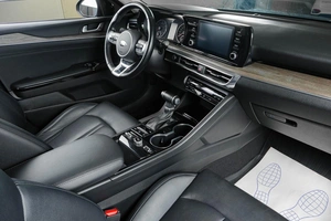 Седан Kia K5 2020 года, 2499000 рублей, Тюмень