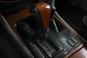 Внедорожник Lexus LX 2001 года, 1590000 рублей, Омск