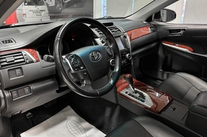 Седан Toyota Camry 2013 года, 1787000 рублей, Красноярск
