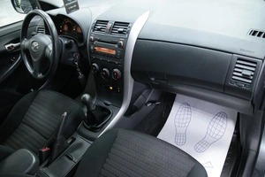 Седан Toyota Corolla 2008 года, 958000 рублей, Солонцы