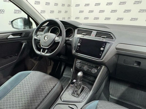 Внедорожник Volkswagen Tiguan 2019 года, 2480000 рублей, Красноярск