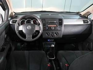 Хетчбэк Nissan Tiida 2011 года, 719000 рублей, Аксай