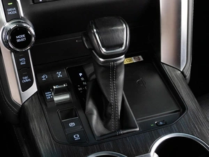 Внедорожник Toyota Land Cruiser 2021 года, 10500000 рублей, Тюмень