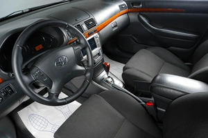 Седан Toyota Avensis 2007 года, 999000 рублей, Тюмень