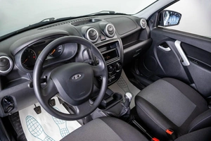 Лифтбек ВАЗ (LADA) Granta 2017 года, 699000 рублей, Пермь