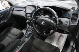 Внедорожник Toyota Kluger 2001 года, 1049000 рублей, Омск