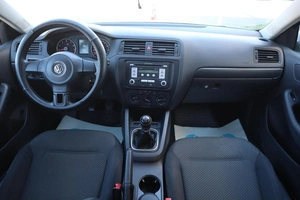 Седан Volkswagen Jetta 2013 года, 1100000 рублей, Мирное