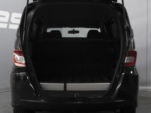 Минивэн Honda Freed 2011 года, 930000 рублей, Омск