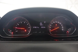 Хэтчбек Peugeot 208 2013 года, 795000 рублей, Орёл