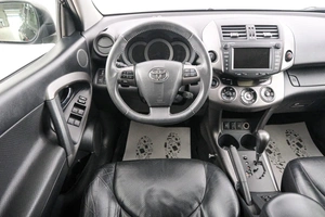 Внедорожник Toyota RAV4 2012 года, 1429000 рублей, Красноярск