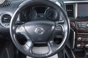 Внедорожник Nissan Pathfinder 2014 года, 2159000 рублей, Челябинск