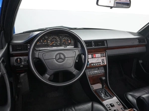 Кабриолет Mercedes-benz E-класс 1994 года, 4700000 рублей, Москва