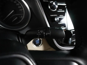 Седан Toyota Camry 2019 года, 2439000 рублей, Воронеж