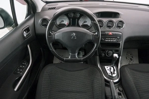 Хетчбэк Peugeot 308 2012 года, 639000 рублей, Красноярск