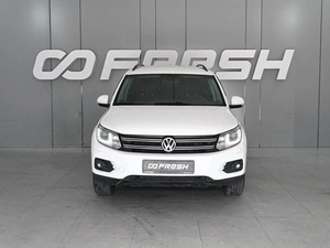 Внедорожник Volkswagen Tiguan 2012 года, 1350000 рублей, Ростов-на-Дону