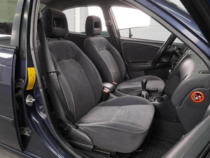Седан Toyota Avensis 2001 года, 364000 рублей, Воронеж