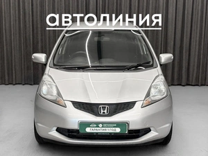 Хетчбэк Honda Fit 2010 года, 699000 рублей, Красноярск