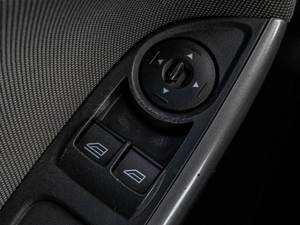 Хетчбэк Ford Focus 2015 года, 998000 рублей, Краснодар