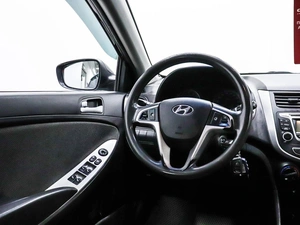 Седан Hyundai Solaris 2014 года, 940000 рублей, Красноярск