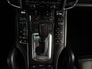 Внедорожник Porsche Cayenne S 2011 года, 2210000 рублей, Тюмень