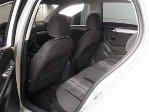 Хетчбэк Volkswagen Golf 2012 года, 998000 рублей, Минеральные Воды