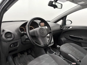 Хетчбэк Opel Corsa 2011 года, 719000 рублей, Орёл