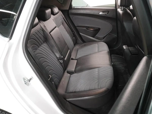 Хетчбэк Opel Astra 2013 года, 799000 рублей, Воронеж