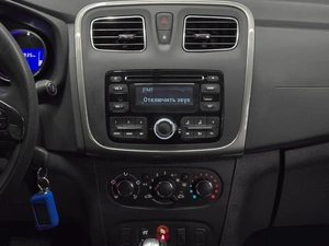 Хетчбэк Renault Sandero 2015 года, 820000 рублей, Красноярск