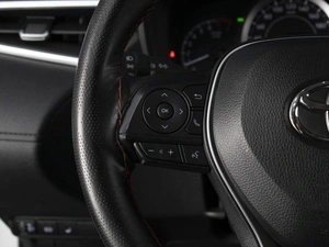 Внедорожник Toyota Corolla Cross 2022 года, 3074000 рублей, Омск