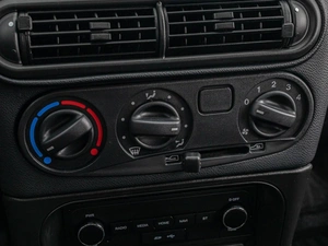 Внедорожник ВАЗ (LADA) Niva Travel 2023 года, 965000 рублей, Краснодар