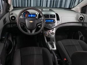 Хетчбэк Chevrolet Aveo 2012 года, 689000 рублей, Тюмень