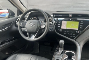 Седан Toyota Camry 2020 года, 2925000 рублей, Солонцы