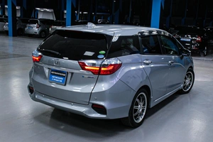 Универсал Honda Shuttle 2018 года, 1383000 рублей, Солонцы